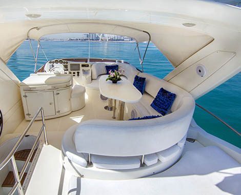 boats-rental-dubai-Majesty-101-azimut50-2