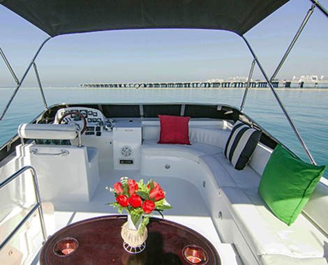 boats-rental-dubai-Majesty-101