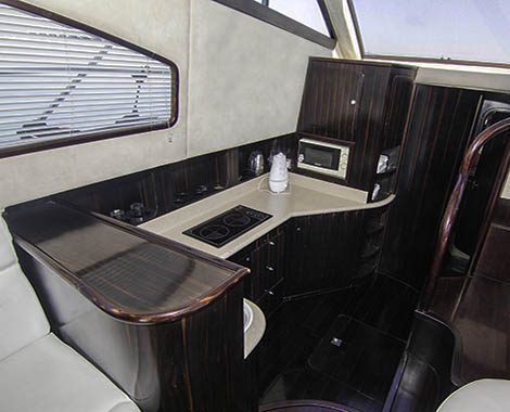 boats-rental-dubai-gulfcraft48-4