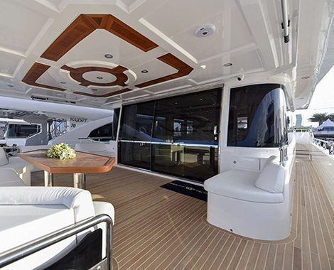 Rent-yacht-dubai-majesty75-1
