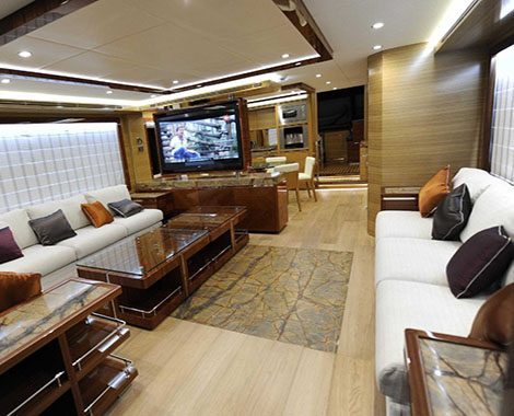 Rent-yacht-dubai-majesty75-2